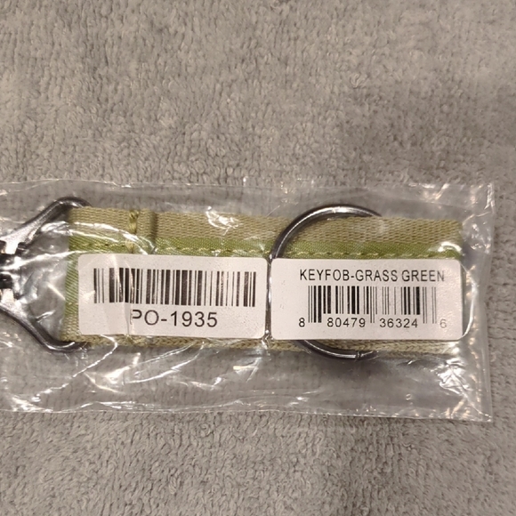 Lug Link Keyfob Key Chain - Grass Green - NWT - Picture 4 of 4
